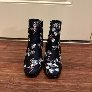 Floral Embroidered Women's Ankle Boots